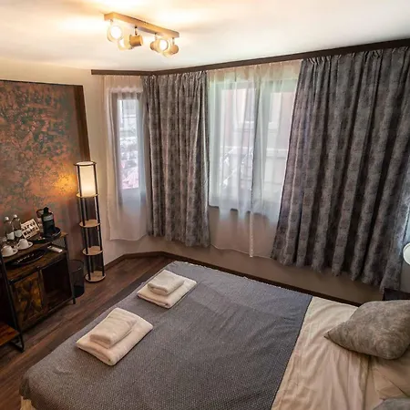 Tams Kapana Gasthuis 3*